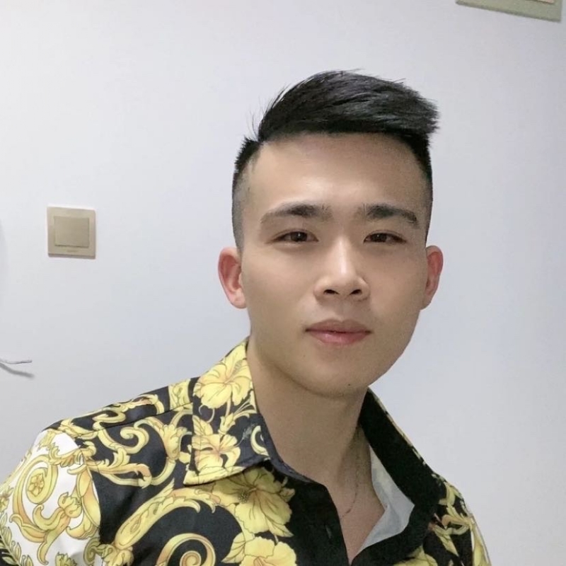 迷彩冲锋衣的第一张照片--银川交友中心